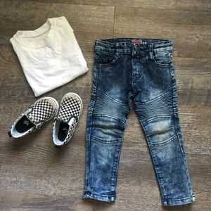 Toddler skinny jeans